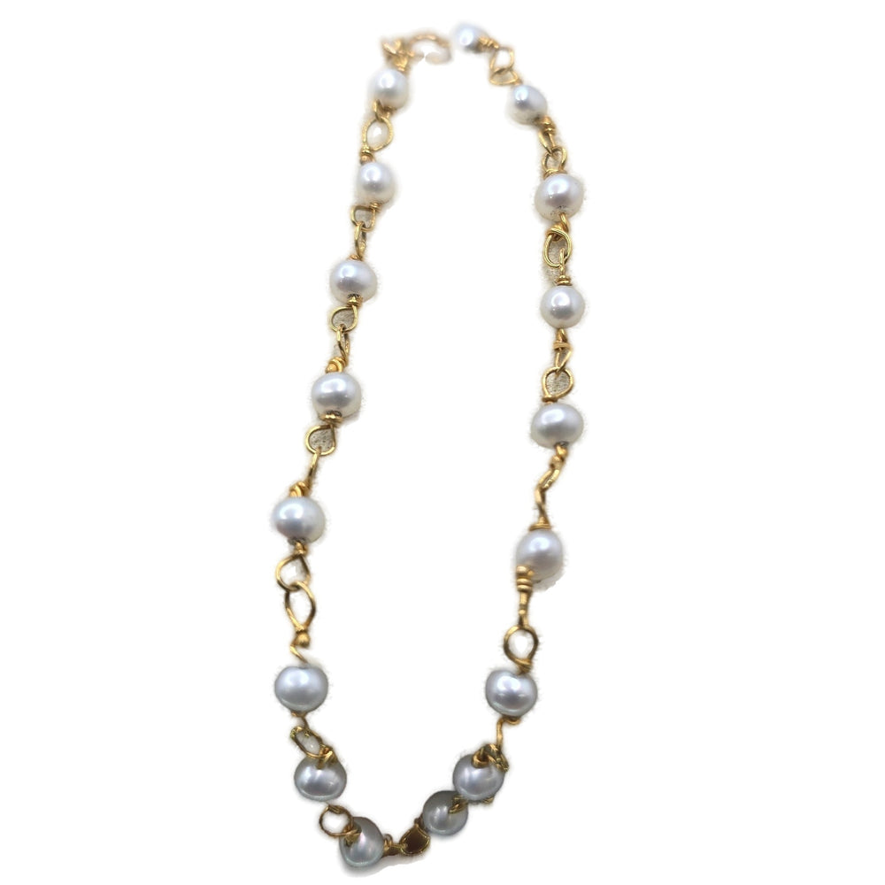 Delicate Pearl Bracelet