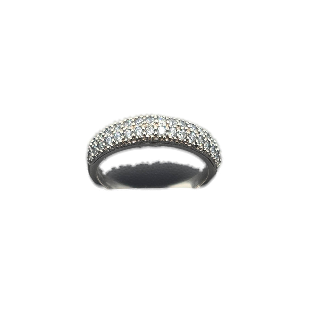 Anillo brillante clásico