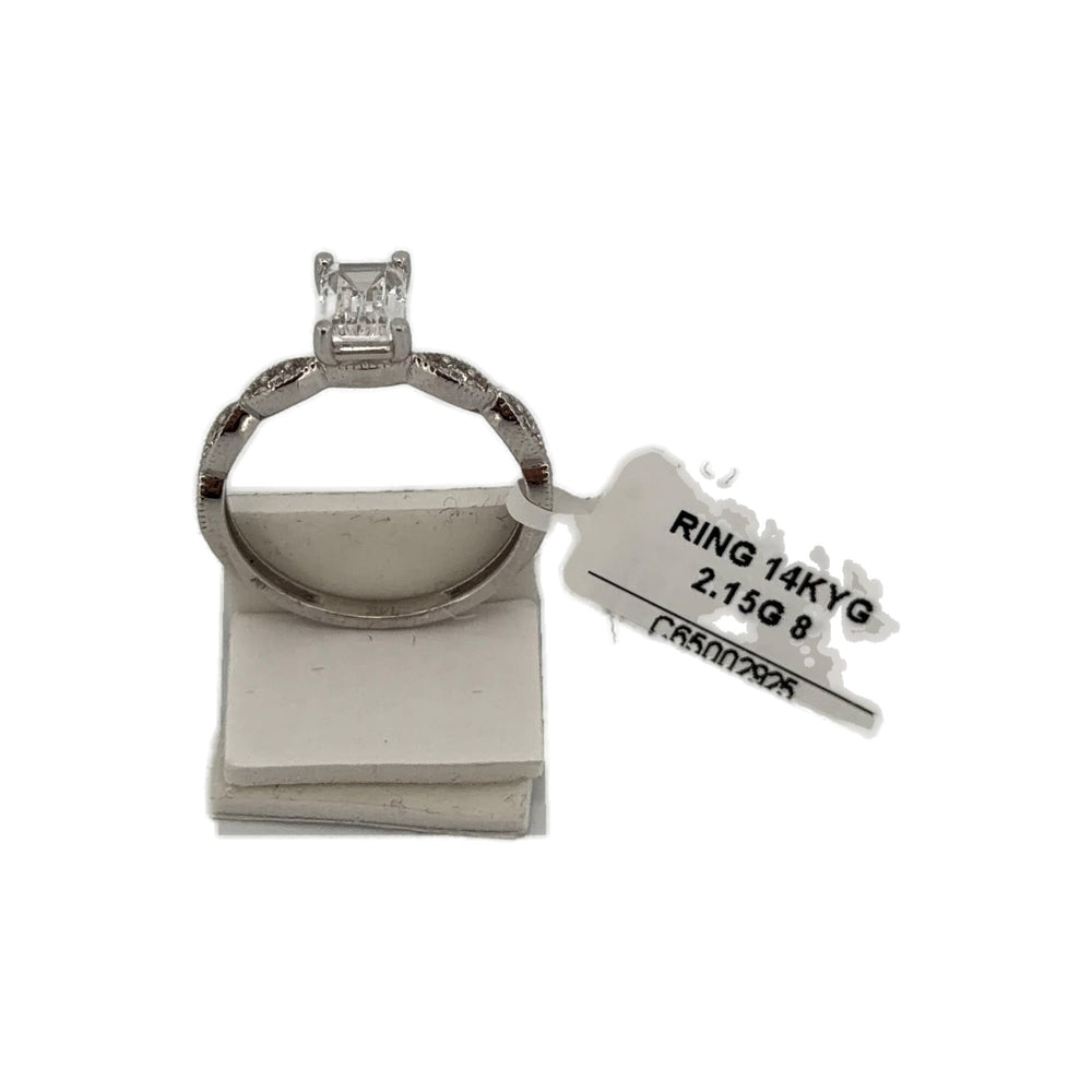 14K Engagement Ring Size 8