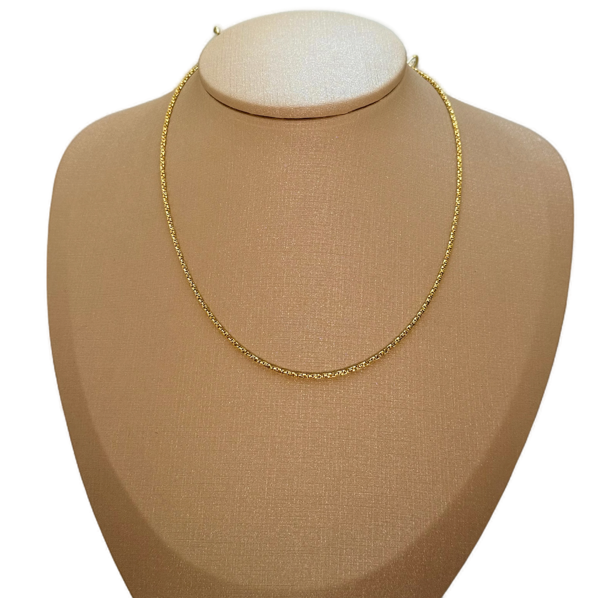 collar de oro de 18 quilates