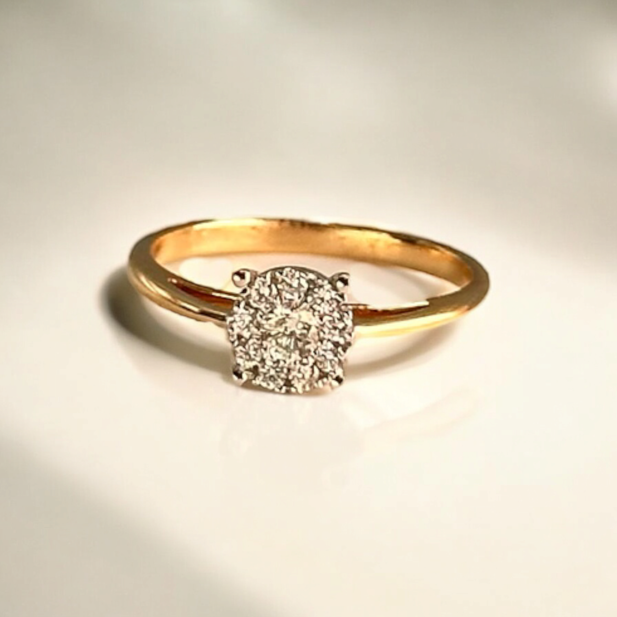 DIAMOND RING