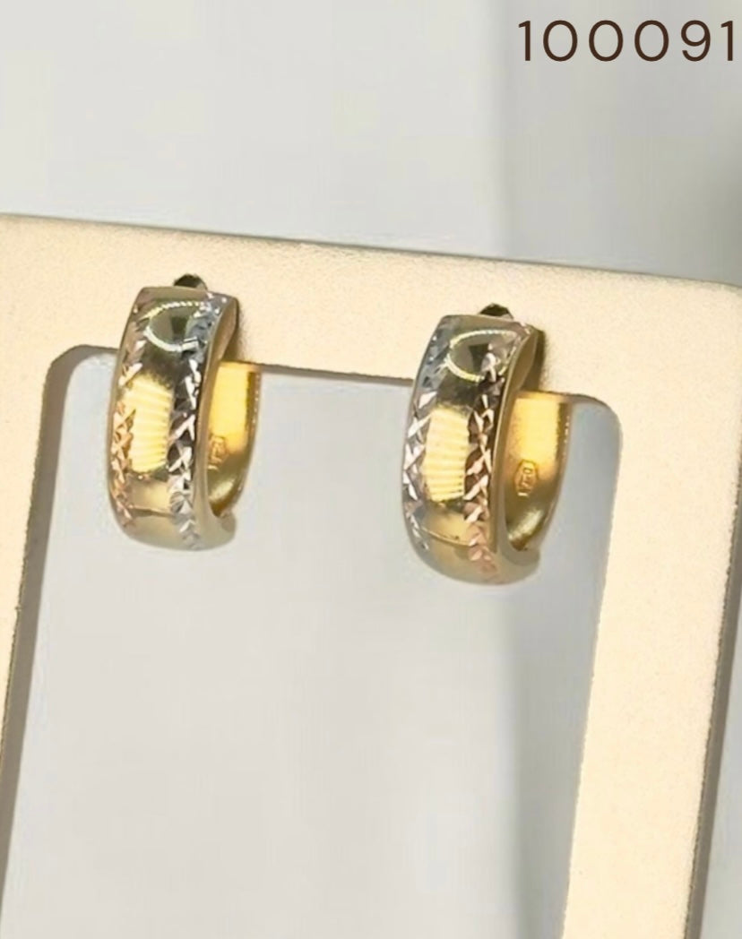 DIAMOND CUT EARRING