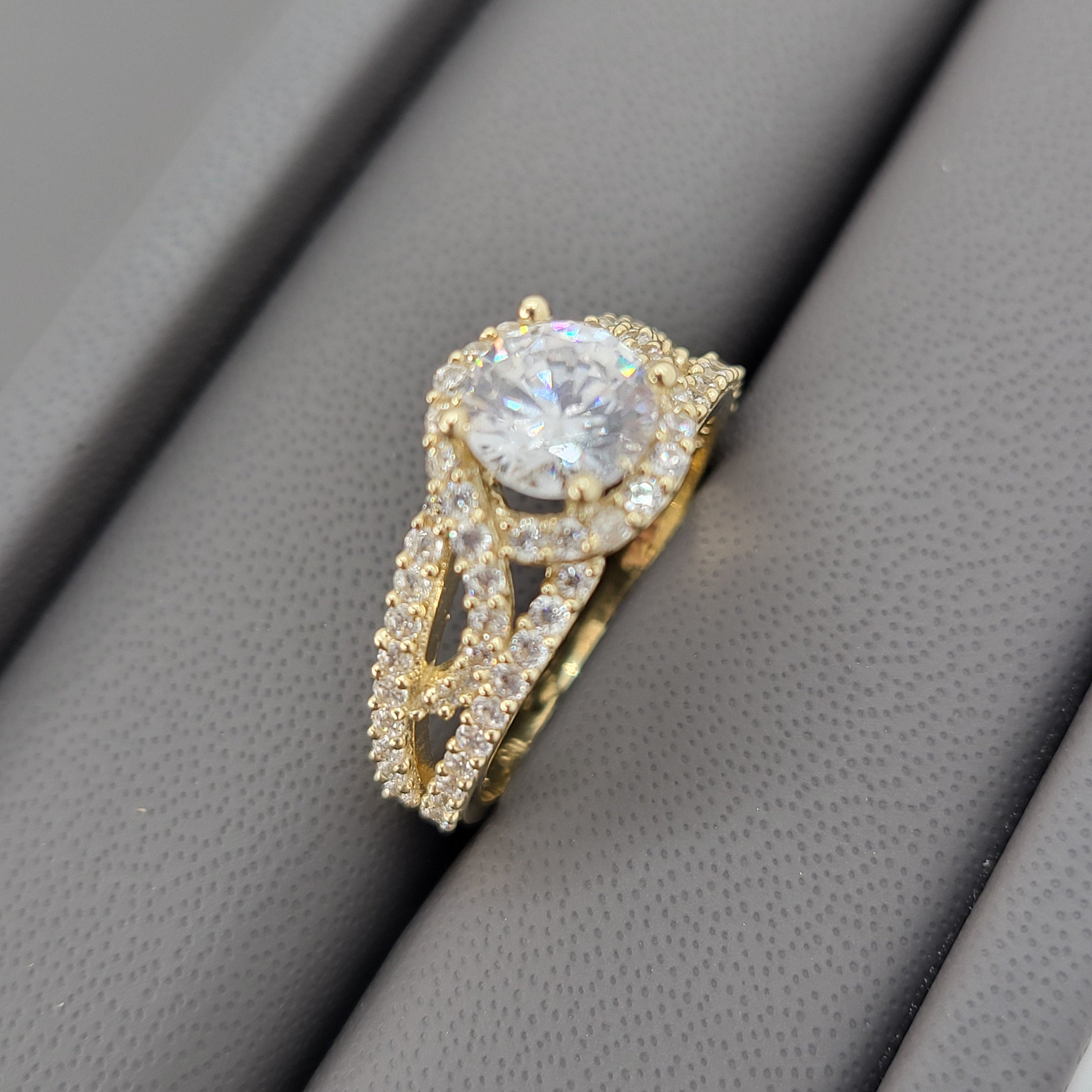 Romance Ring