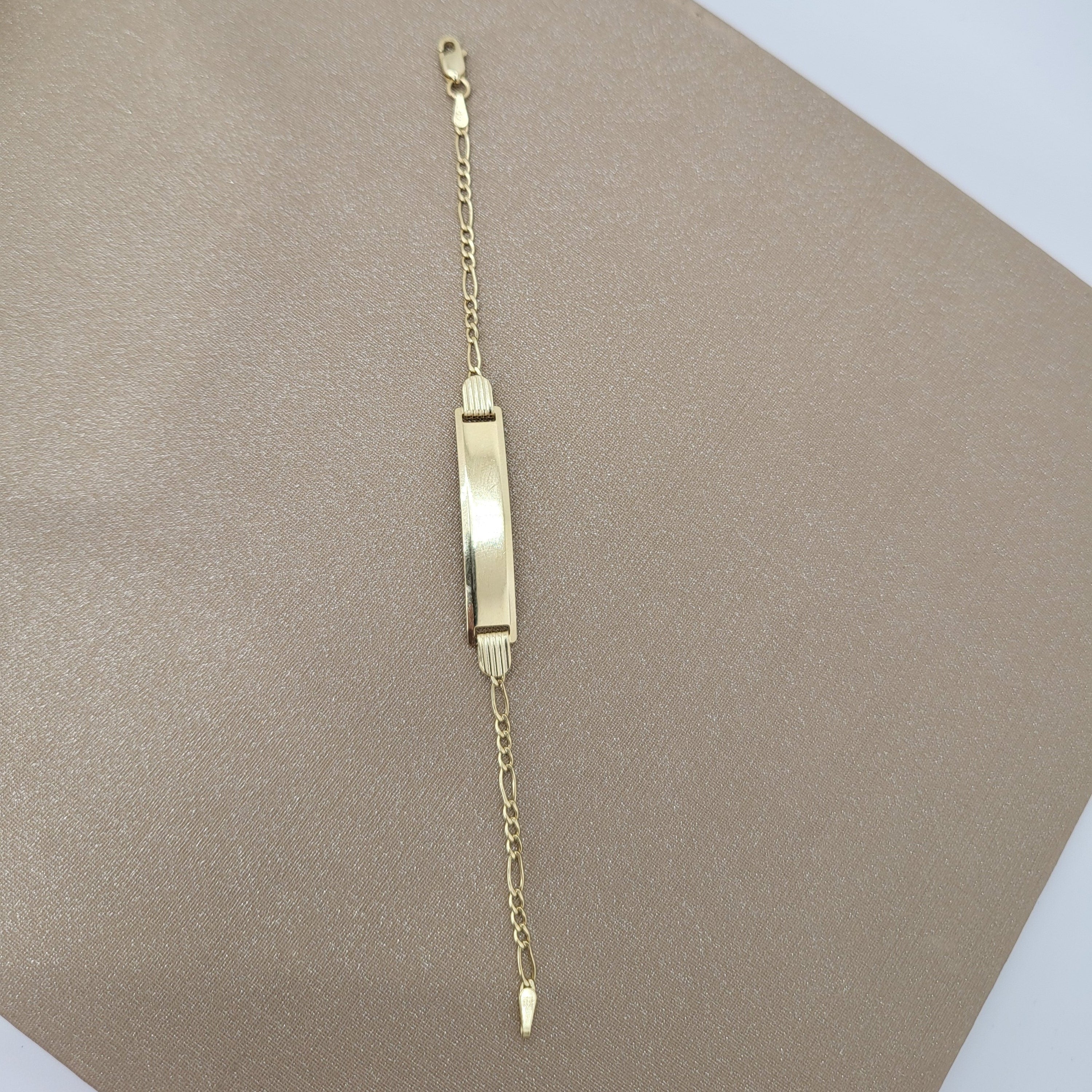 Golden baby bracelet