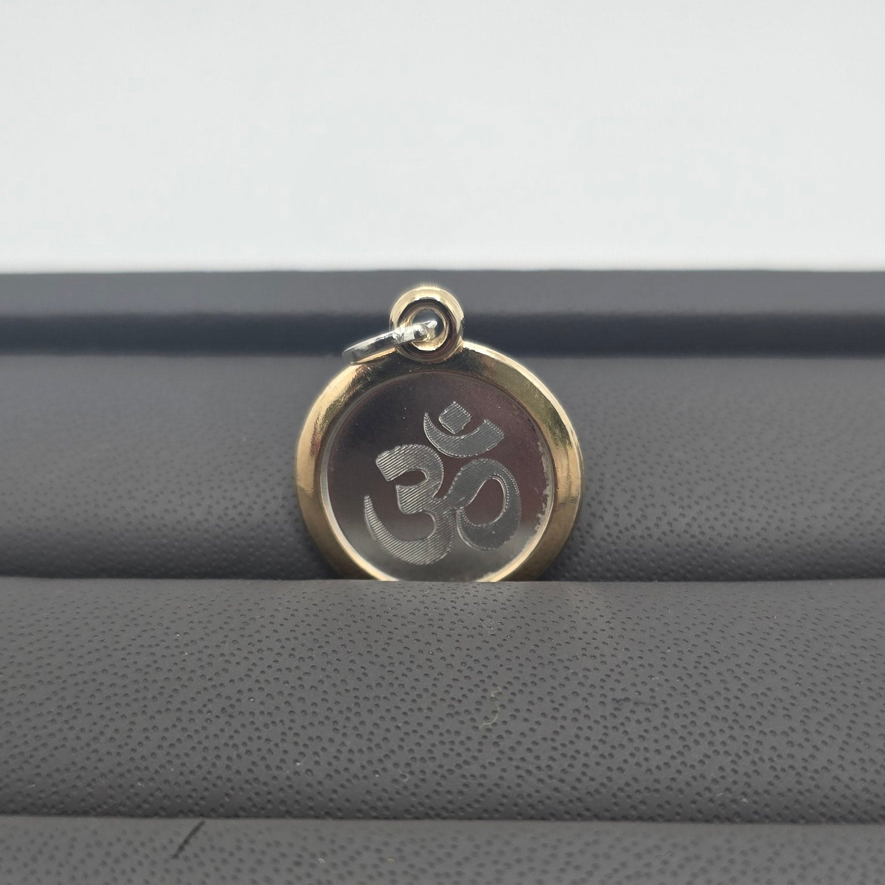 Om Pendant