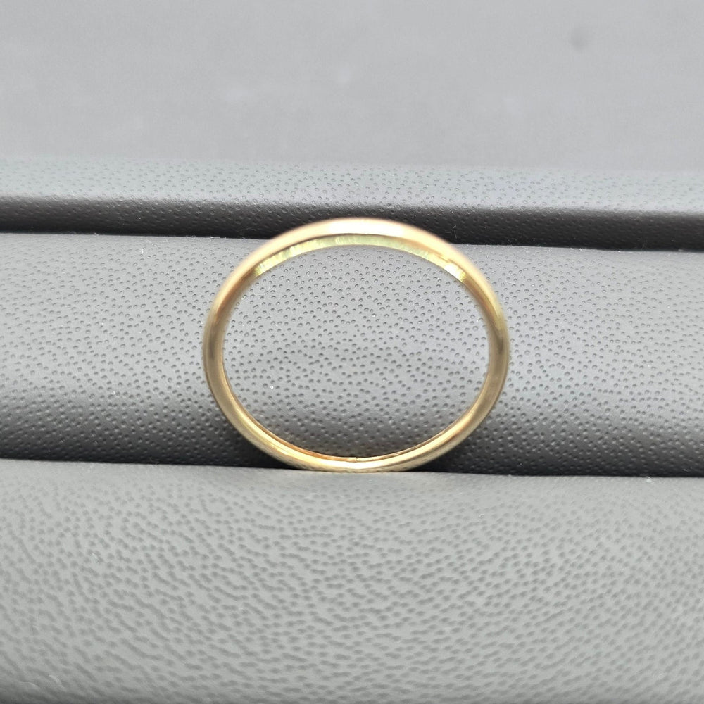 Sophisticated gold ring