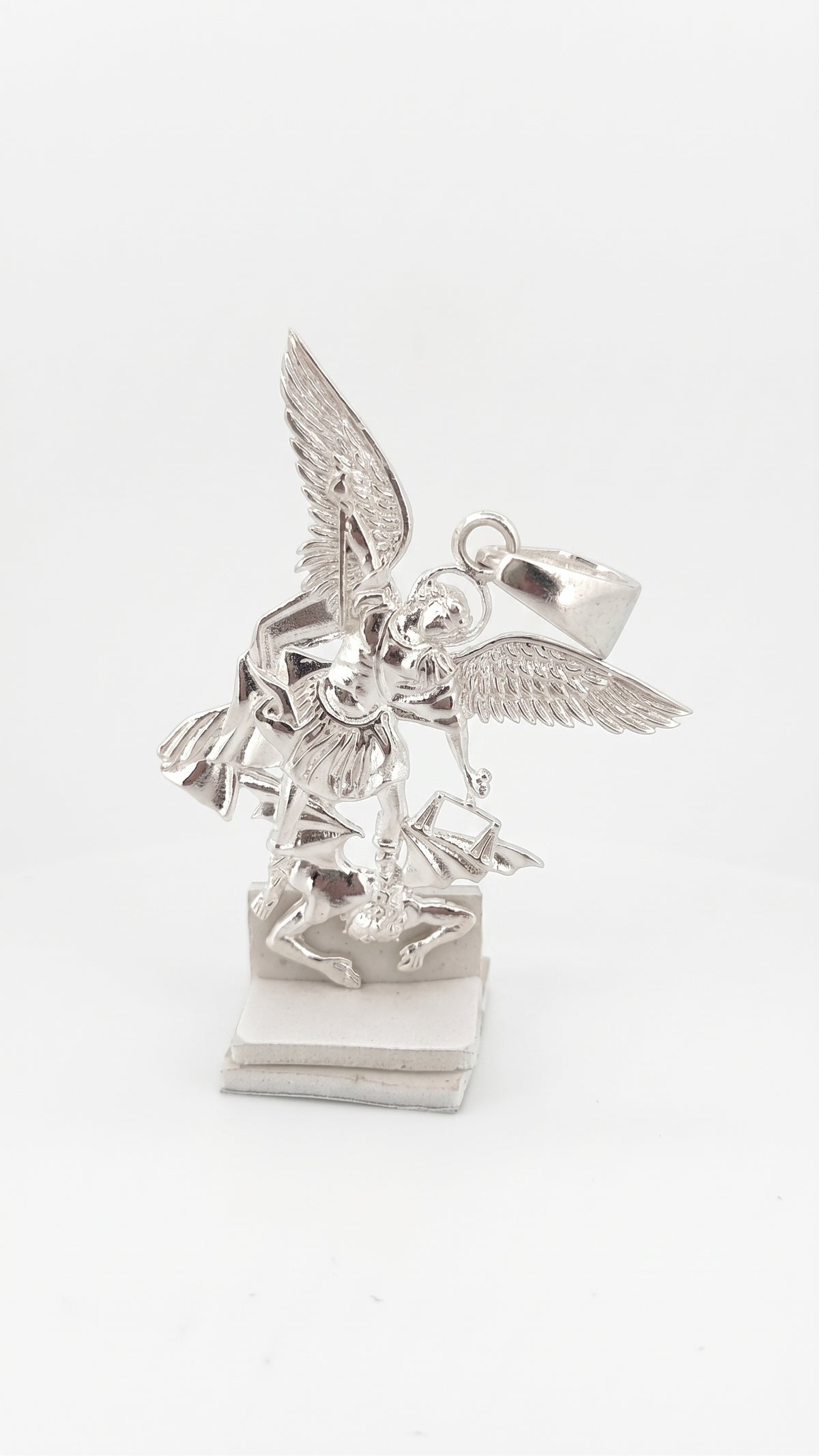 Dije de Plata de San Miguel Arcangel