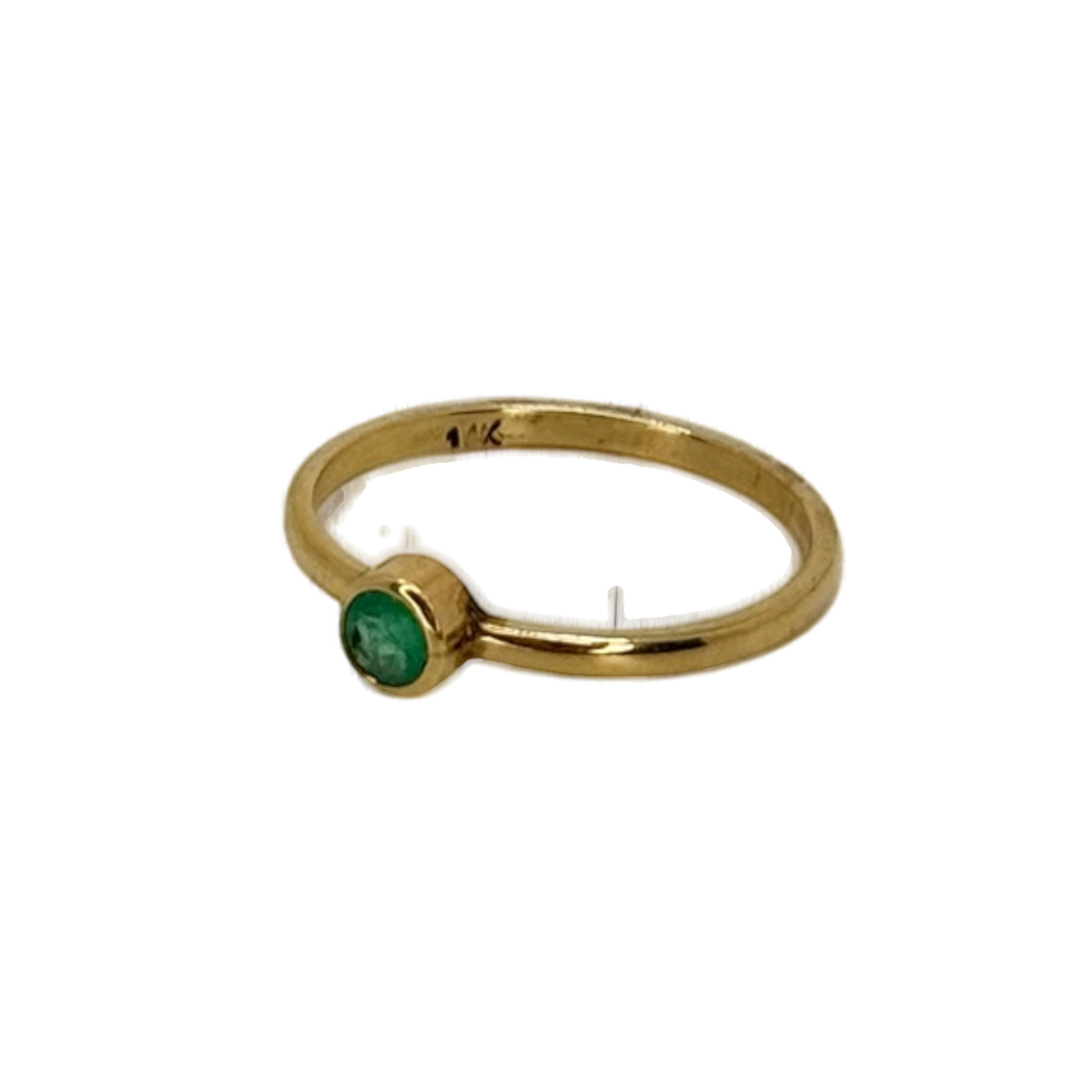 Emerald Woman Ring
