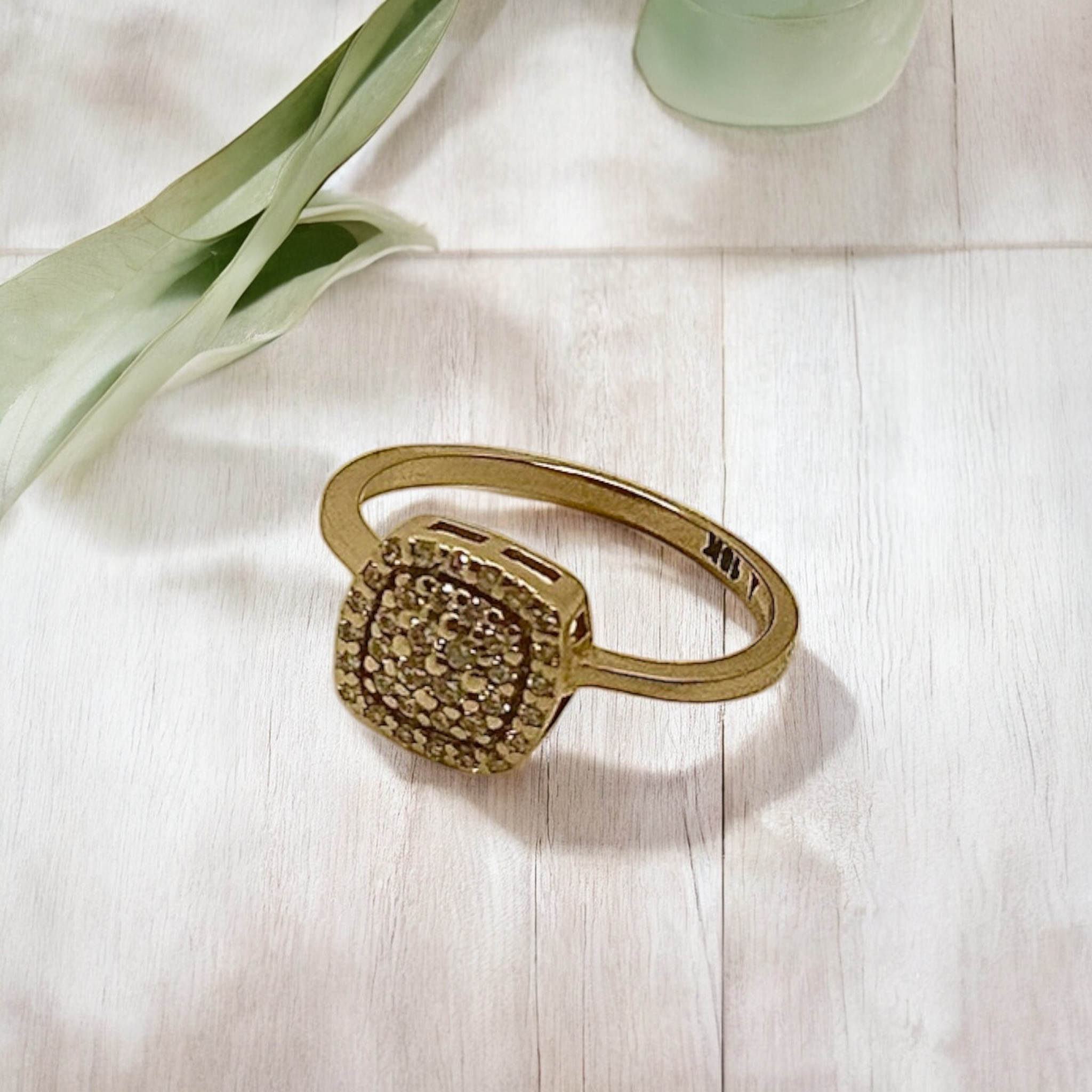 Ring Engagement square 18k