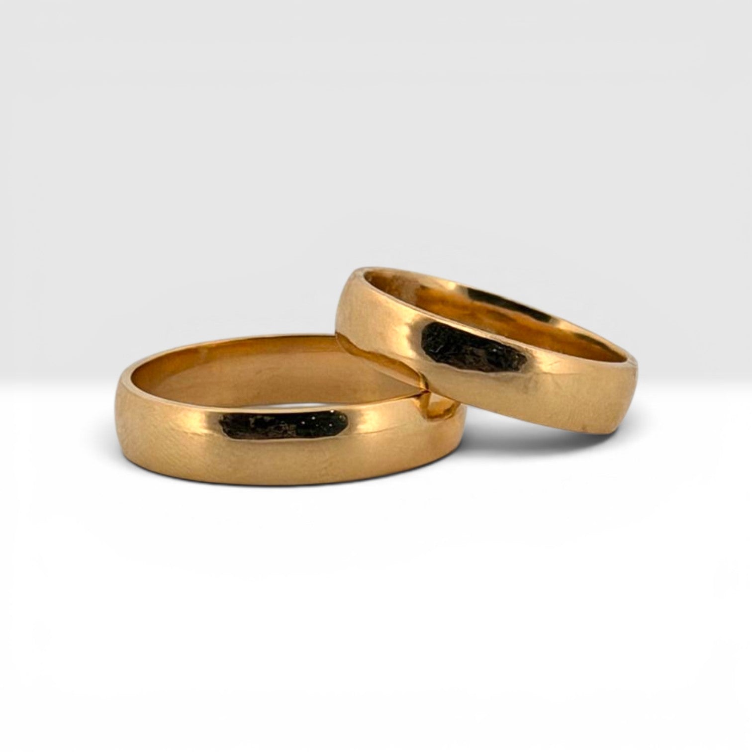 Classic High-Purity Yellow Gold Wedding Bands