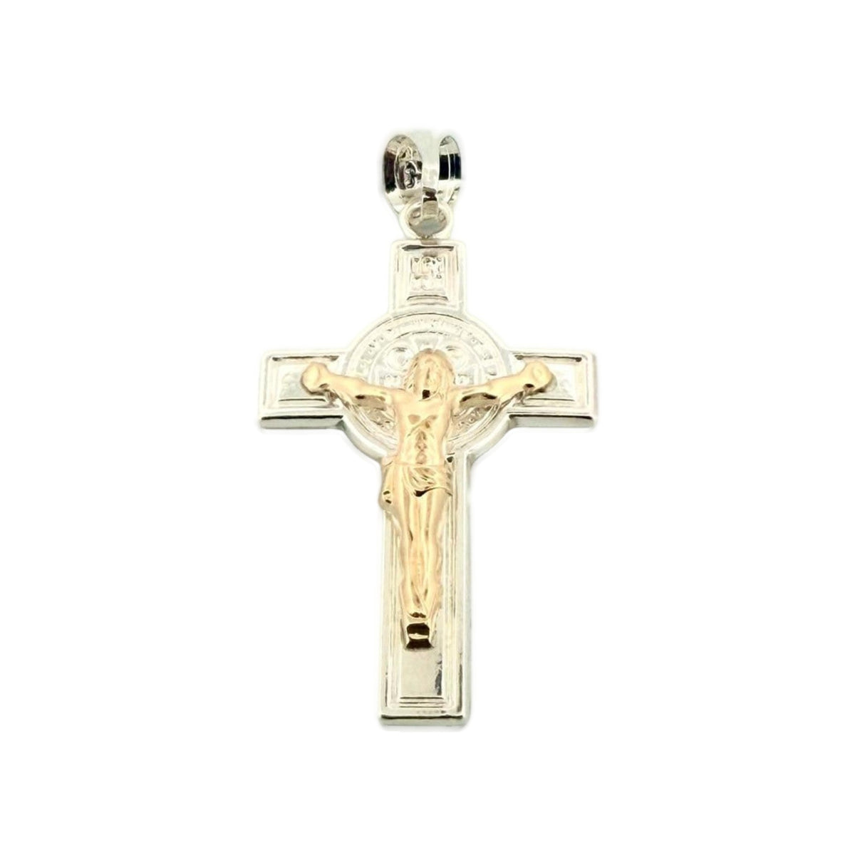Dije de crucifijo elegante