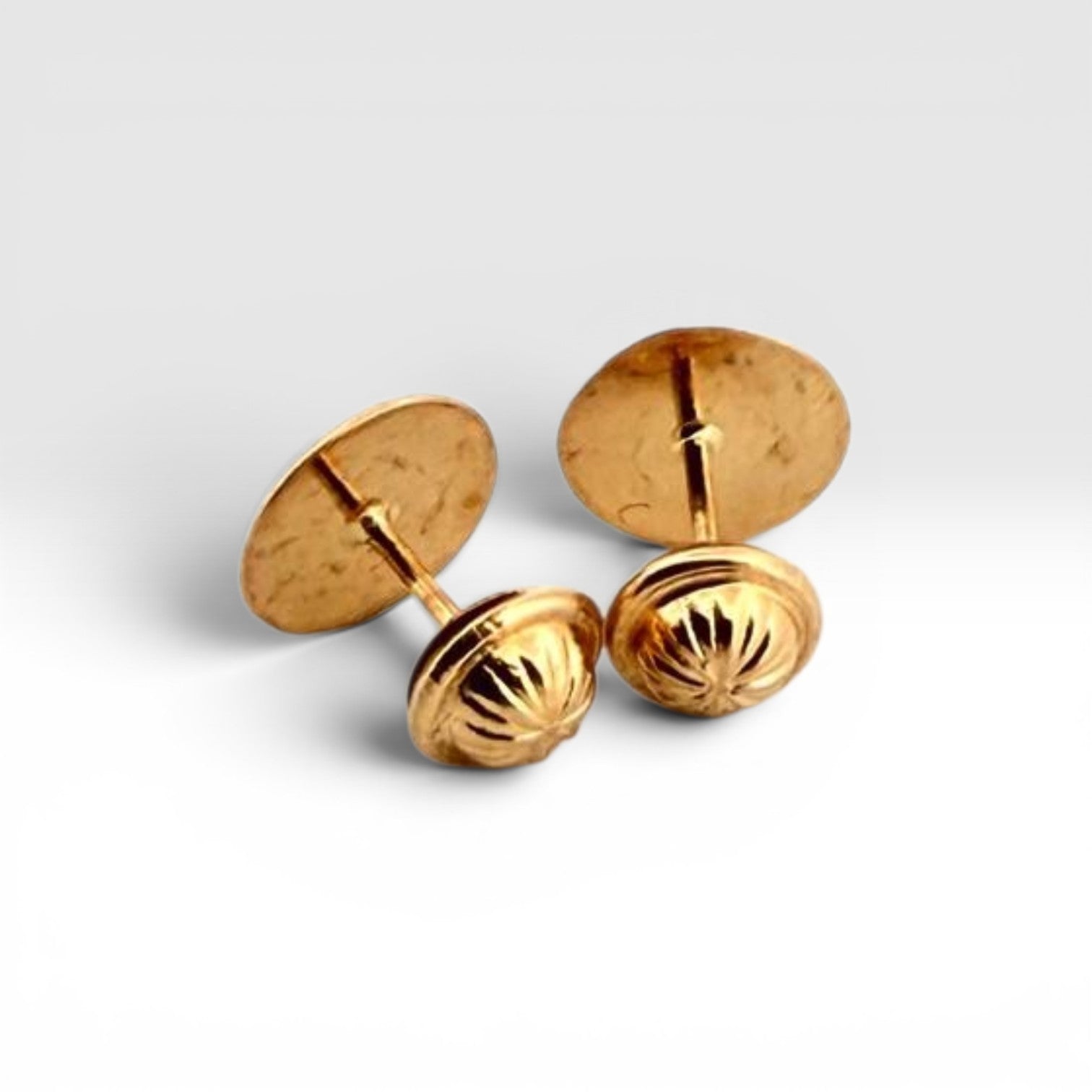 Antiqua Stud Earrings