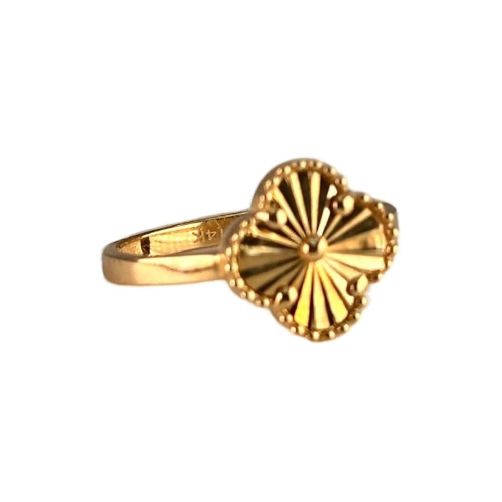 GOLD RING SIZE 6